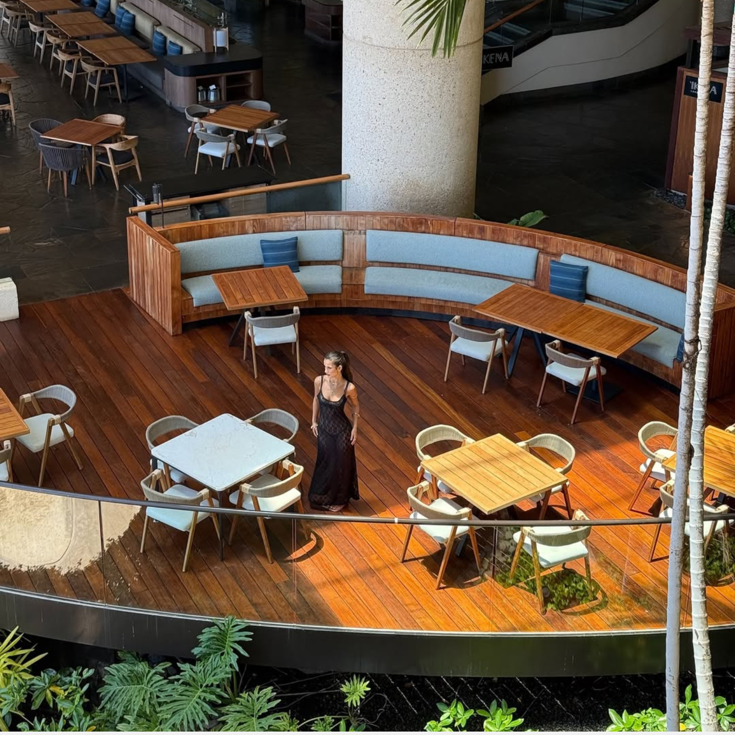 Lady Lace Maxi Dress