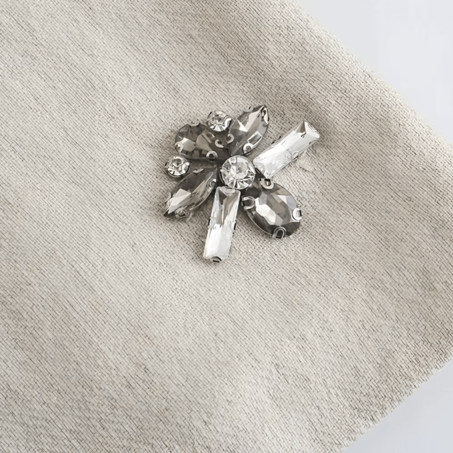 Pedraria Embellished Linen Dress