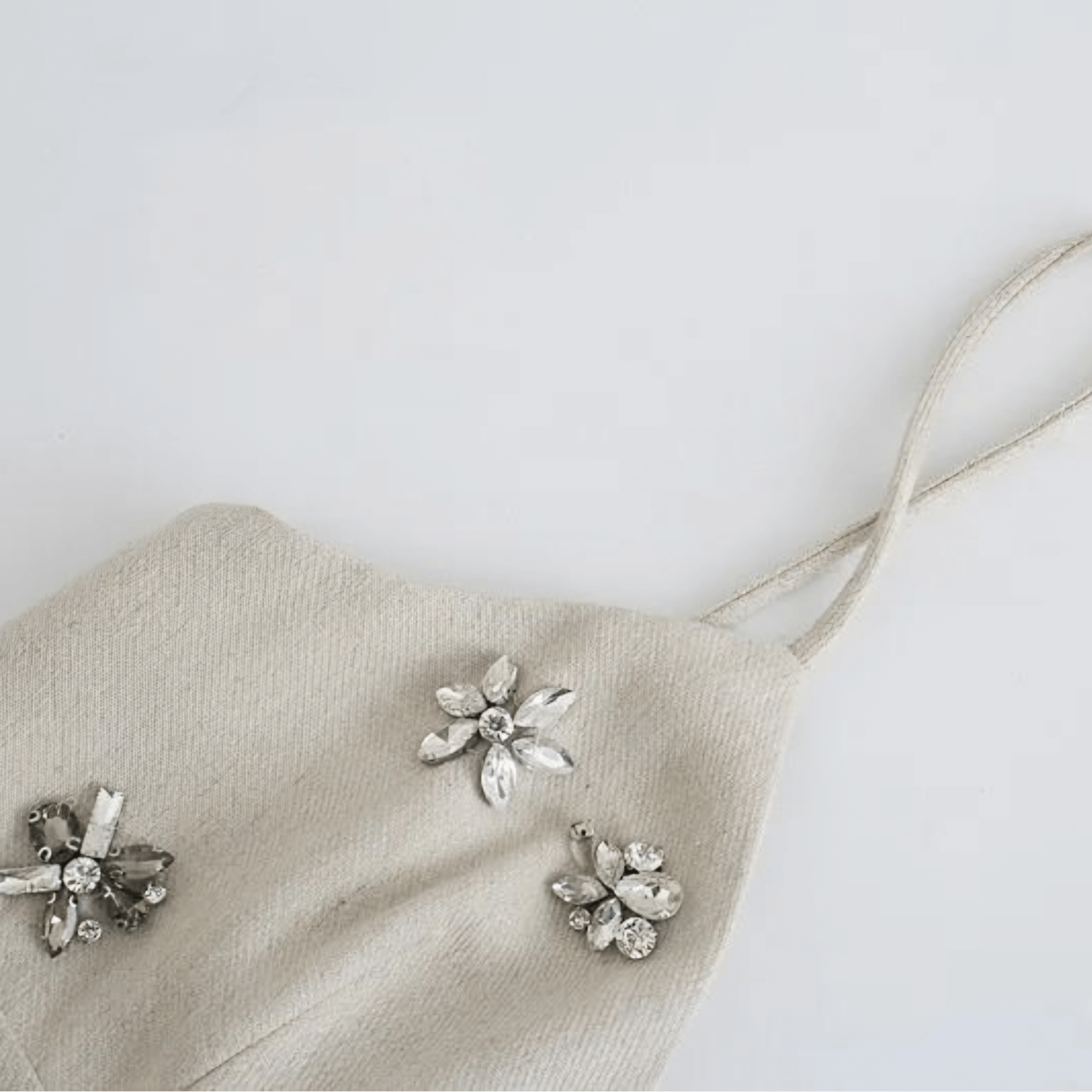 Pedraria Embellished Linen Dress